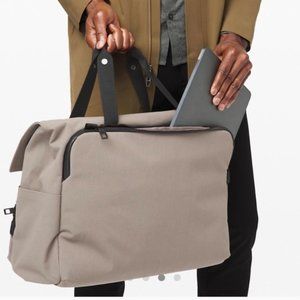Lululemon | Early Embark Duffel | carbon dust